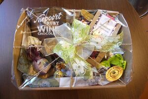 Geschenkschale für Schokoladenpräsente, Schokoladengeschenk in Dresden