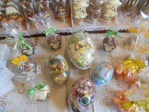 Ostern, Osterpräsente, Ostereier, Ostergeschenke - Schokolade im Schokoladengeschäft Chirel in Dresden